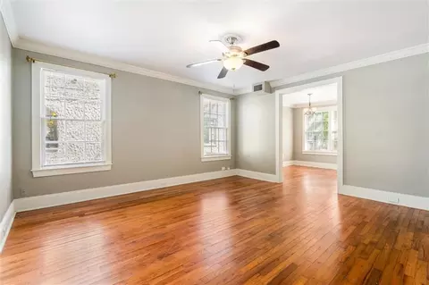 Living - 17 Mcphillips Ave, Mobile, AL 36604 photo 2 of 4