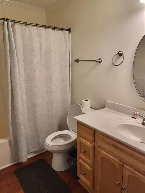 Bath - 4323 Downey Dr, Mobile, AL 36619 photo 3 of 3