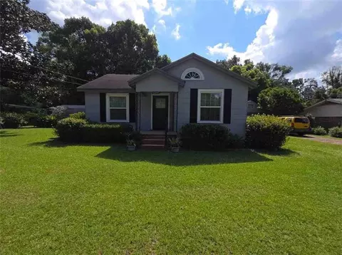 1616 Crestwood Dr, Mobile, AL 36618