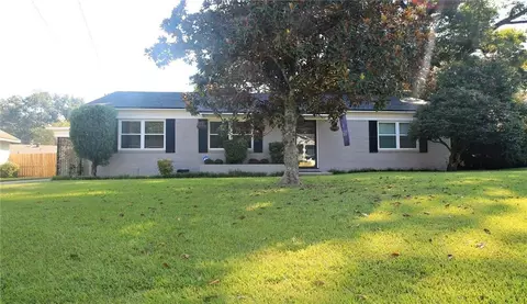 509 Barksdale Dr W, Mobile, AL 36606