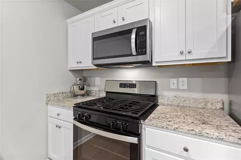 Kitchen - 2606 Windmere Dr, Semmes, AL 36575 photo 2 of 2