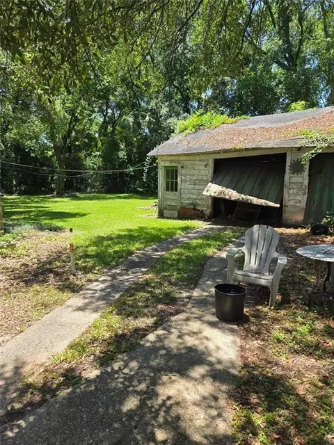 Exterior - 617 Oak Ave, Mobile, AL 36610 photo 6 of 8