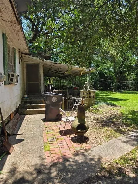 Exterior - 617 Oak Ave, Mobile, AL 36610 photo 7 of 8