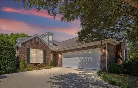 6701 Somerby Ln, Mobile, AL 36695