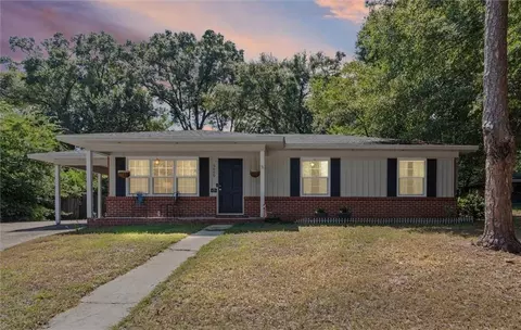 5609 Diane Ct, Mobile, AL 36618