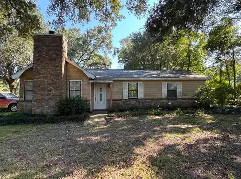 7101 Angkor Rd S # A, Irvington, AL 36544