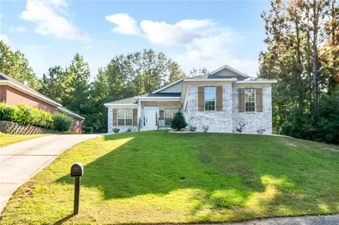 2039 Creekwood Place Ct, Mobile, AL 36695