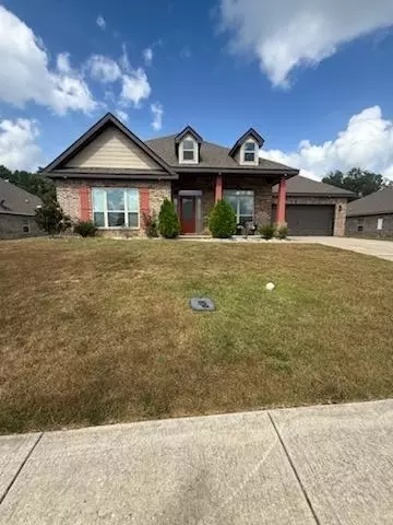 2327 Clairmont Dr, Semmes, AL 36575