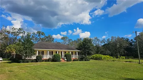 10025 School House Rd, Grand Bay, AL 36541