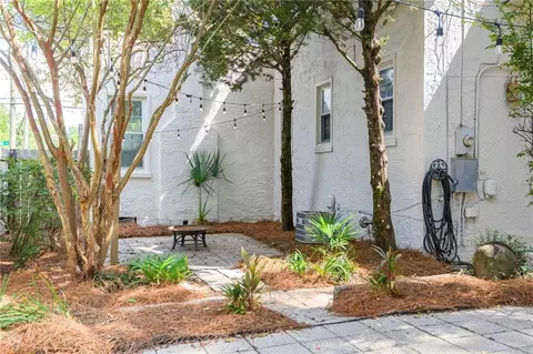 Exterior - 300 Dexter Ave, Mobile, AL 36604 photo 9 of 13