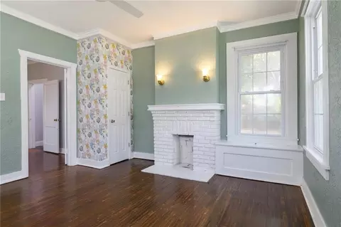 Living - 300 Dexter Ave, Mobile, AL 36604 photo 3 of 3