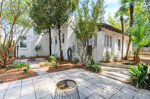 Exterior - 300 Dexter Ave, Mobile, AL 36604 photo 8 of 13