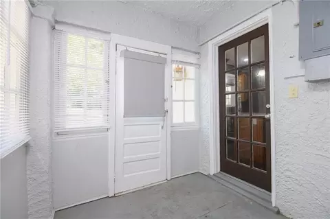 Exterior - 300 Dexter Ave, Mobile, AL 36604 photo 5 of 13