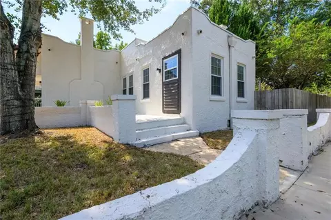 Exterior - 300 Dexter Ave, Mobile, AL 36604 photo 3 of 13