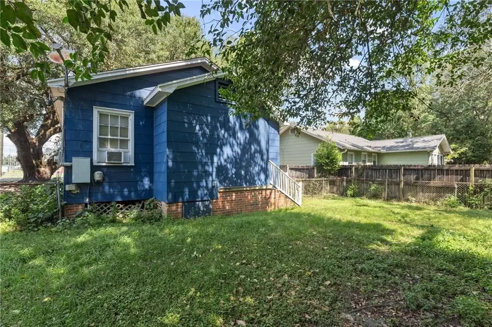 Exterior - 2663 Pleasant Valley Rd, Mobile, AL 36606 photo 4 of 4