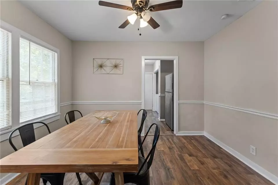 Dining - 2663 Pleasant Valley Rd, Mobile, AL 36606 photo 1 of 2
