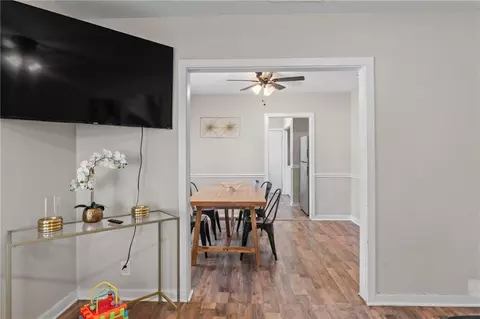 Entry Way - 2663 Pleasant Valley Rd, Mobile, AL 36606 photo 1 of 2