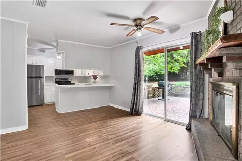 Living - 5859 Chalet Dr N, Mobile, AL 36608 photo 6 of 6