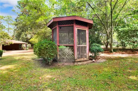 Exterior - 5859 Chalet Dr N, Mobile, AL 36608 photo 17 of 20