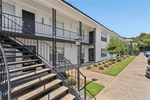 4009 Old Shell Rd #E12, Mobile, AL 36608