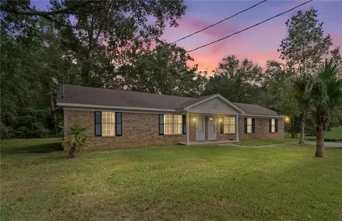 14165 River Oaks Dr, Coden, AL 36523