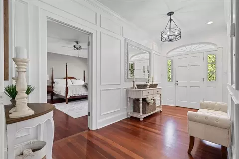Entry Way - 1100 Bristol Ct, Mobile, AL 36608 photo 2 of 3