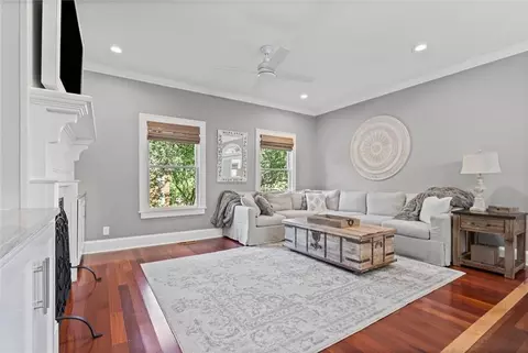 Living - 1100 Bristol Ct, Mobile, AL 36608 photo 1 of 2