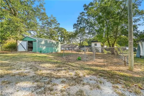 Exterior - 604 8th St N, Clanton, AL 35045 photo 5 of 7