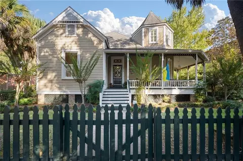 1066 Church St, Mobile, AL 36604