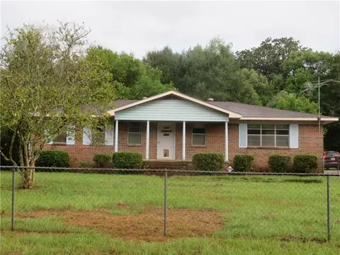 5323 Colonial Oaks Dr N, Mobile, AL 36618