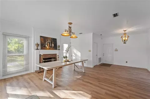 Living - 3658 Dawes Rd, Mobile, AL 36695 photo 3 of 6