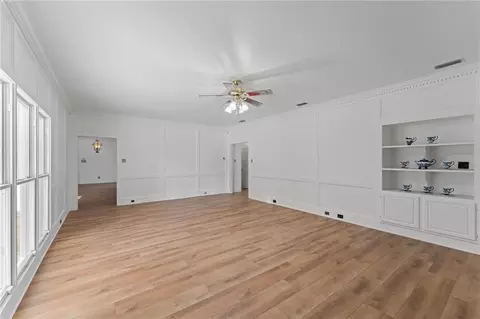 Living - 3658 Dawes Rd, Mobile, AL 36695 photo 5 of 6