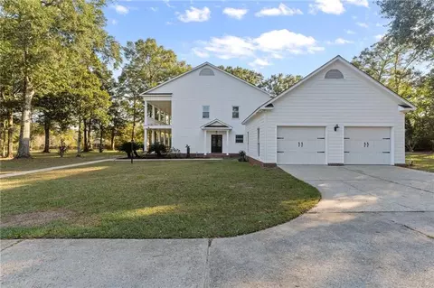 Exterior - 3658 Dawes Rd, Mobile, AL 36695 photo 4 of 17