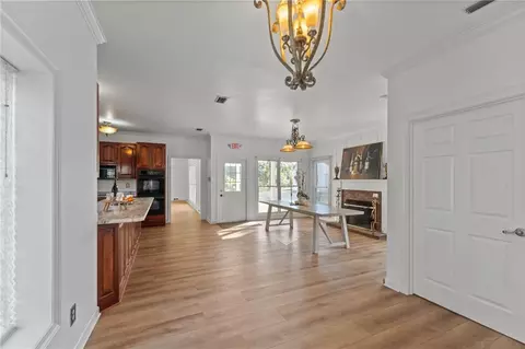 Entry Way - 3658 Dawes Rd, Mobile, AL 36695 photo 5 of 8