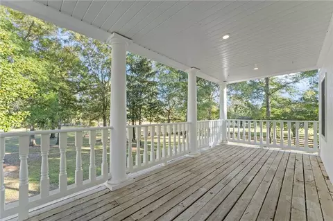 Exterior - 3658 Dawes Rd, Mobile, AL 36695 photo 9 of 17