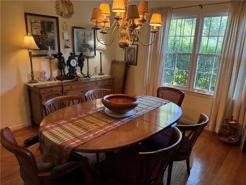 Dining - 20 Westminster Way, Mobile, AL 36608 photo 4 of 5