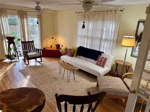 Living - 20 Westminster Way, Mobile, AL 36608 photo 3 of 3