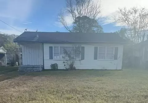 903 Fairmont St, Mobile, AL 36606