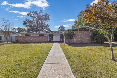 3913 Pembrocke Ave, Mobile, AL 36608