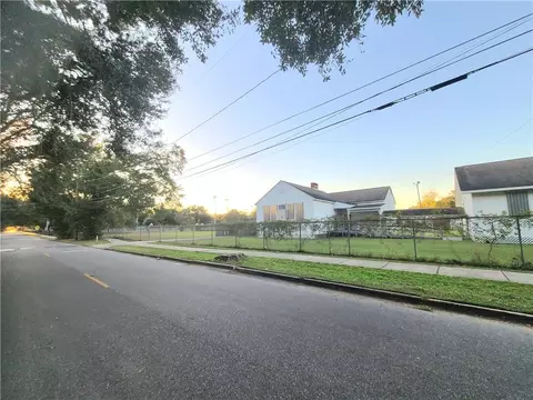 1917 Andrews St, Mobile, AL 36617 photo 3