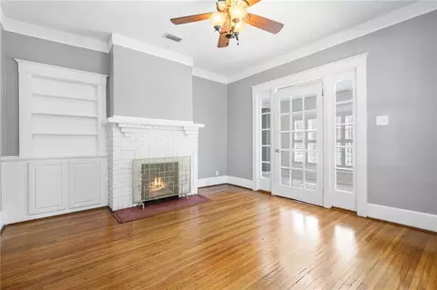Living - 1958 Myrtle Ave, Mobile, AL 36606 photo 1 of 4