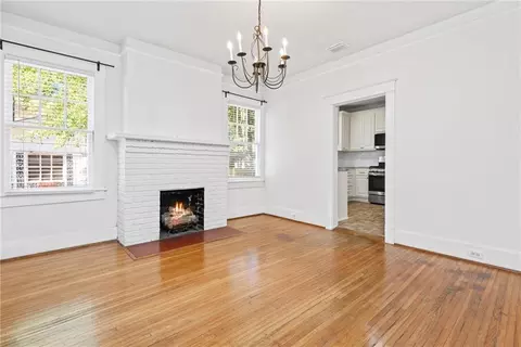 Living - 1958 Myrtle Ave, Mobile, AL 36606 photo 4 of 4