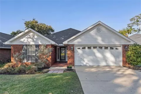 219 Spring Lake Dr, Fairhope, AL 36532