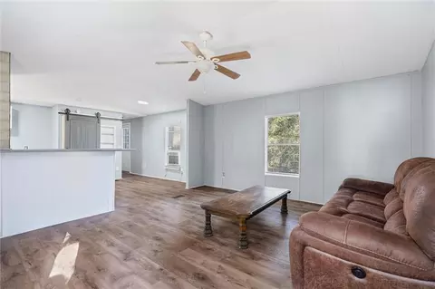 Living - 843 Bryant St, Mobile, AL 36608 photo 1 of 3