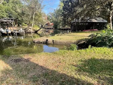 Exterior - 2950 Riverside Dr, Mobile, AL 36605 photo 10 of 10