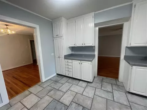 Kitchen - 2950 Riverside Dr, Mobile, AL 36605 photo 4 of 4