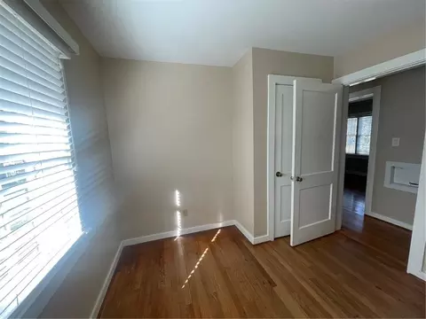 Bedroom - 2950 Riverside Dr, Mobile, AL 36605 photo 4 of 11