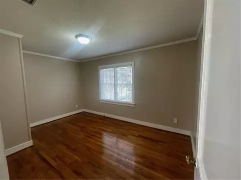 Bedroom - 2950 Riverside Dr, Mobile, AL 36605 photo 8 of 11