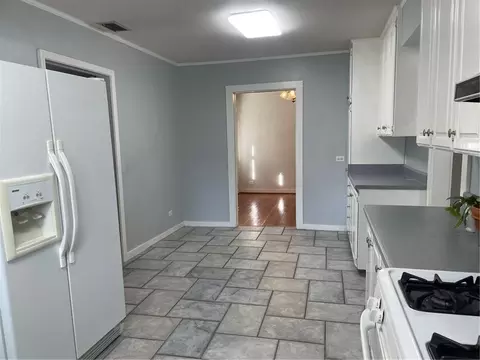 Kitchen - 2950 Riverside Dr, Mobile, AL 36605 photo 3 of 4