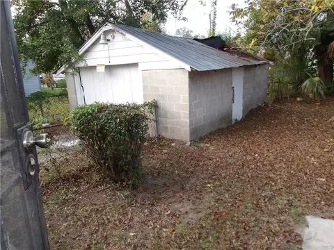 Exterior - 1706 Lomeroy St, Mobile, AL 36604 photo 5 of 8